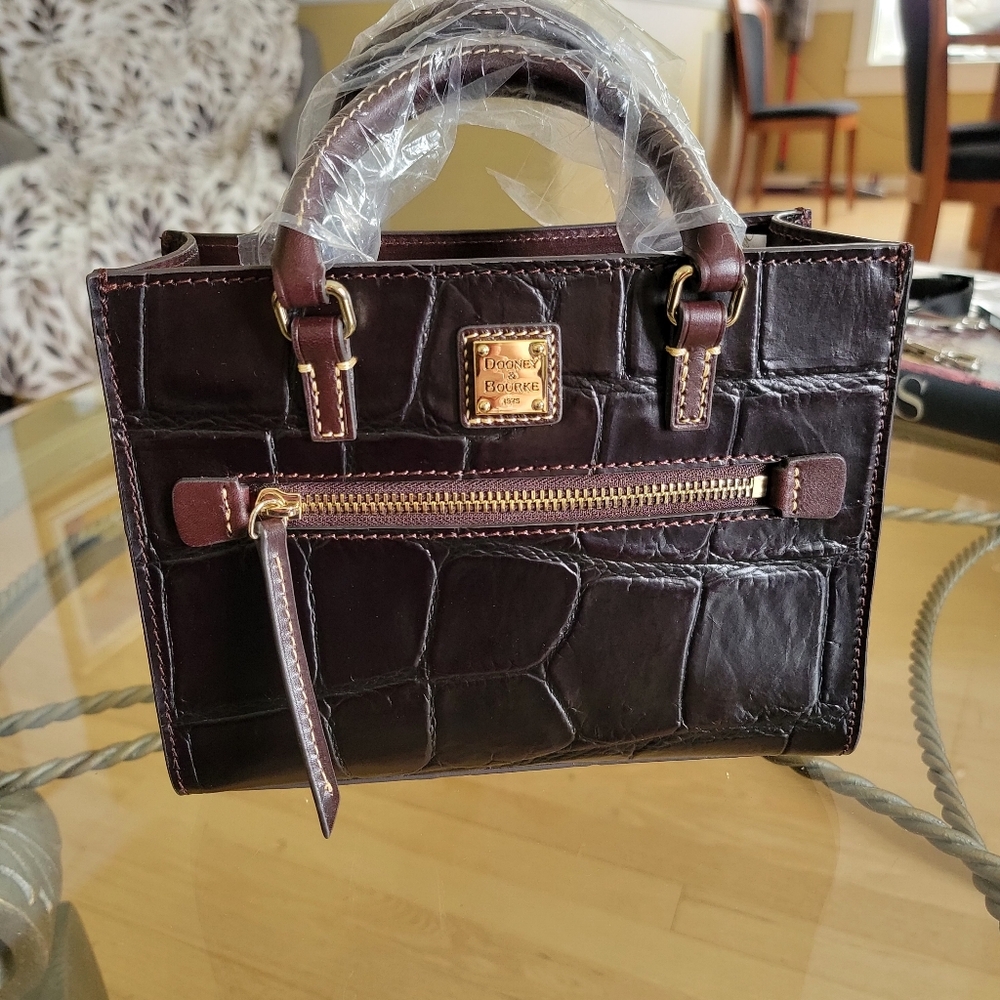 Dooney & Bourke NWT Denison Croco Mini Janine in Espresso Brown